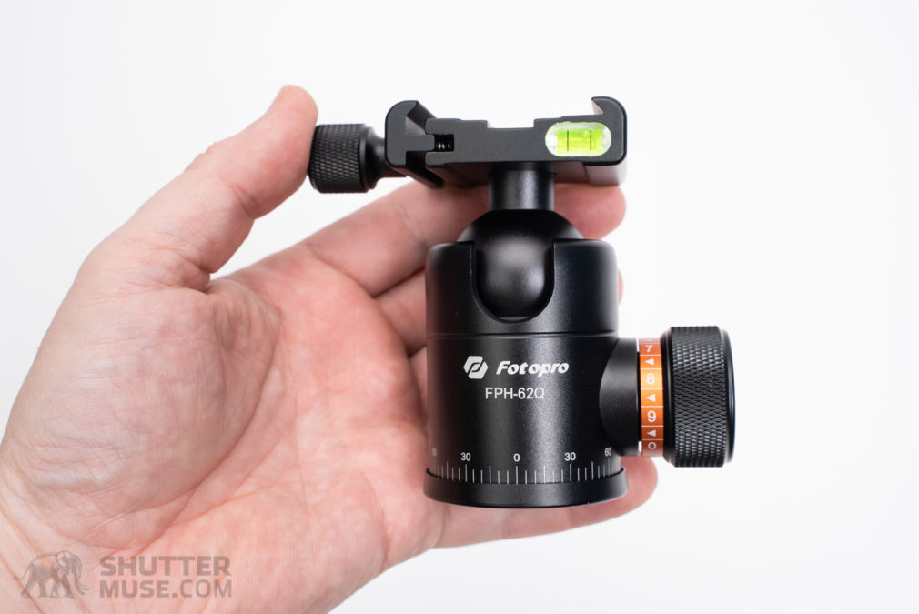 Monopod Vs Tripod How to Choose and When to Use (The Right Way)