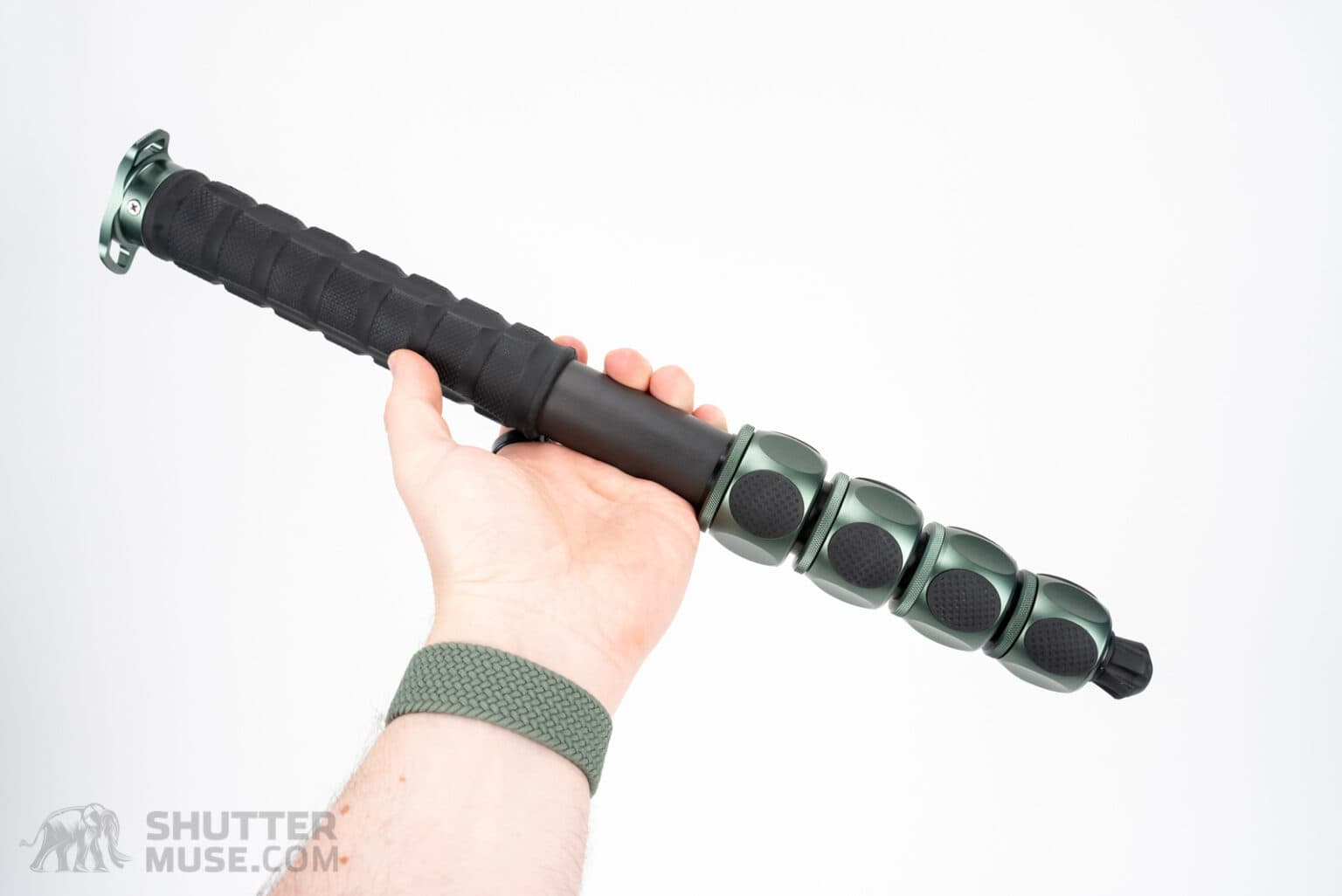 Monopod Vs Tripod How to Choose and When to Use (The Right Way)